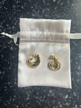 Jenny Bird Chunky Doune Hoops in Gold EuC